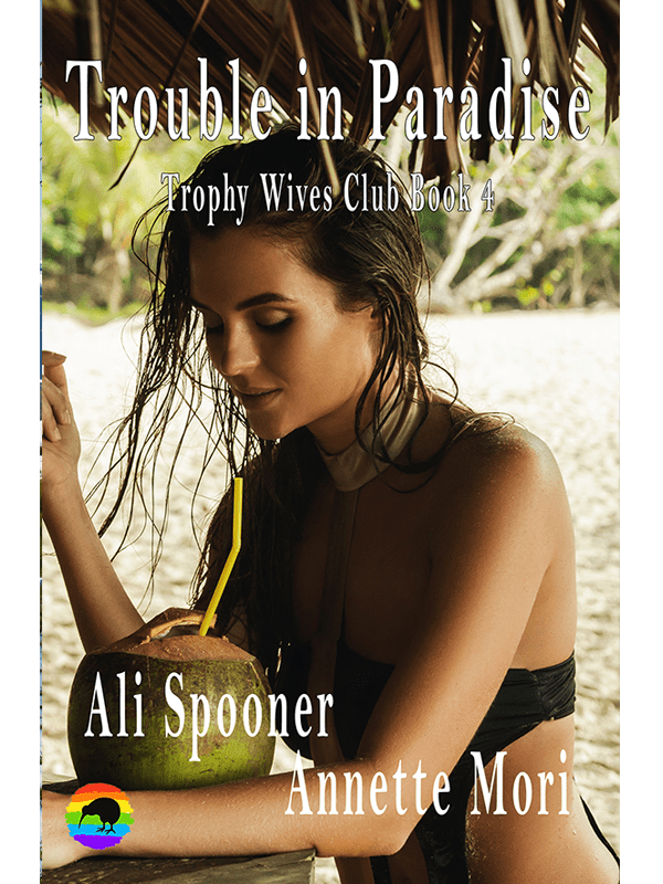 This image has an empty alt attribute; its file name is twc4-web.png